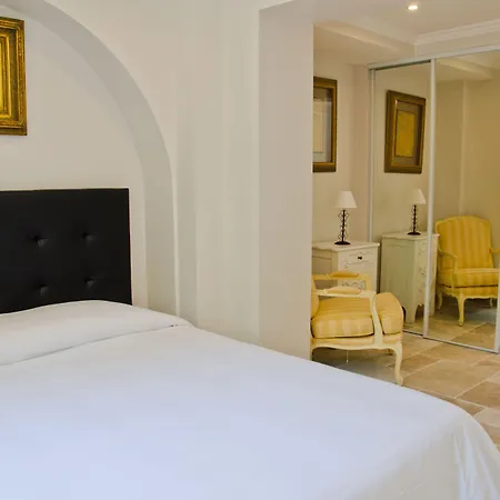 Emeraude Residence Hoteliere جوان ليه باه