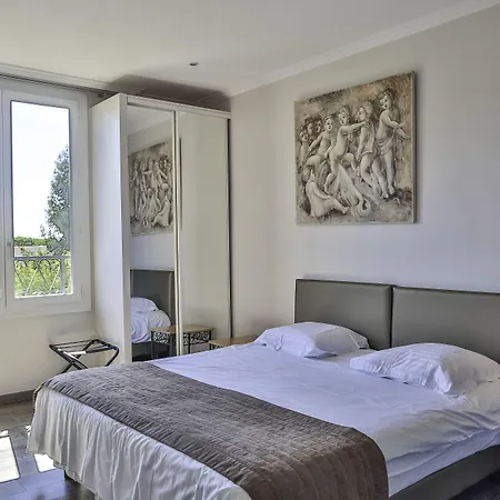 Emeraude Résidence Hotelière Appart hôtel Juan-les-Pins