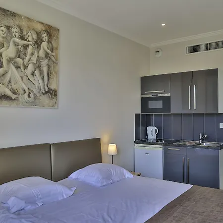 Emeraude Résidence Hotelière Appart hôtel 3*