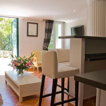 Emeraude Hoteliere 3*