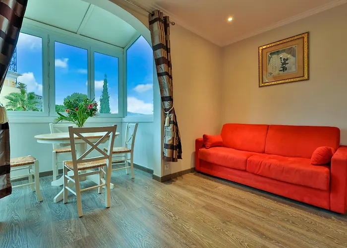 Emeraude Hoteliere 3* Juan-les-Pins