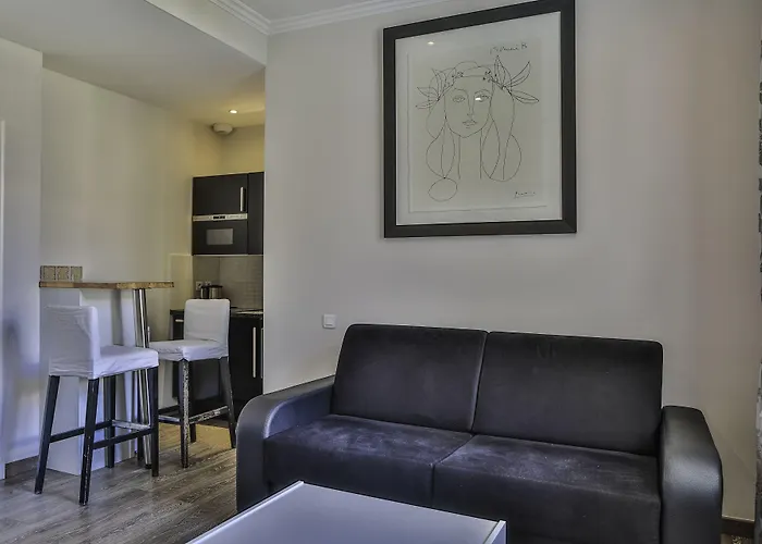 Emeraude Hoteliere Aparthotel
